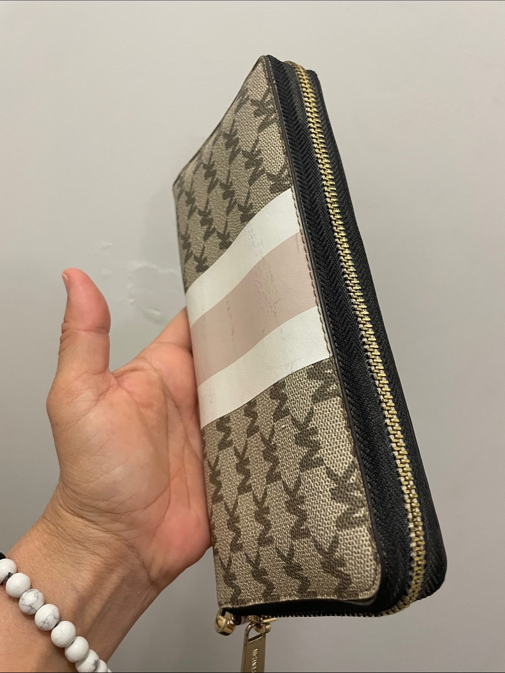 Michael Kors Beige Logo Zip Wallet with Pink & White Center Stripe - Picture 7 of 17